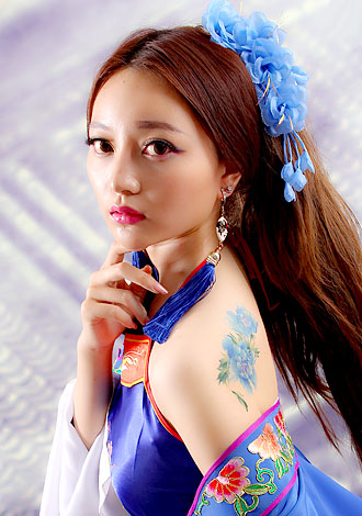 Gorgeous profiles pictures: Yi Yuan from Beijing, young Asian member pic