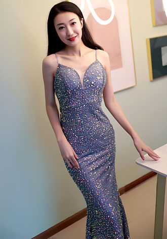 Most gorgeous profiles: pretty Asian member Xueru