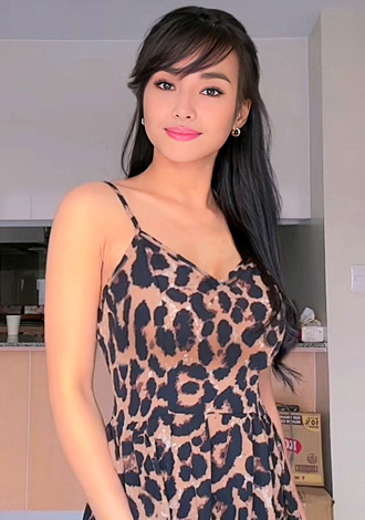 Date the member of your dreams: attractive Asian Member Jessa
